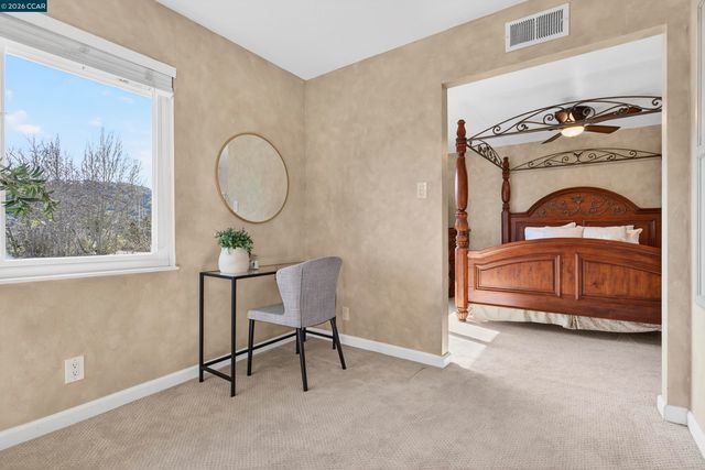 2654 Tamalpais Dr, Pinole, CA 94564