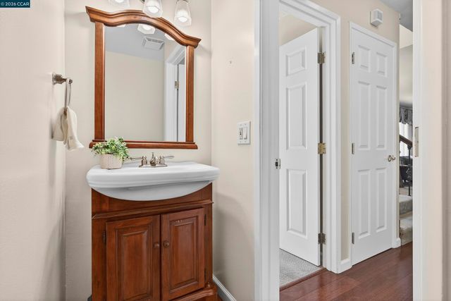 2654 Tamalpais Dr, Pinole, CA 94564