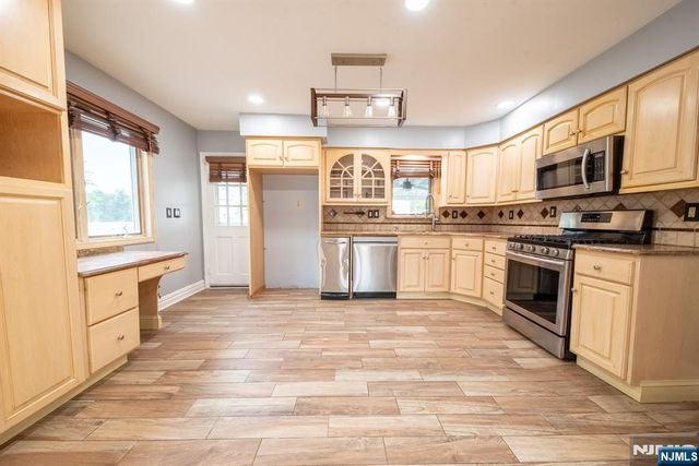 254 Lexington Avenue 1, Dumont, NJ 07628