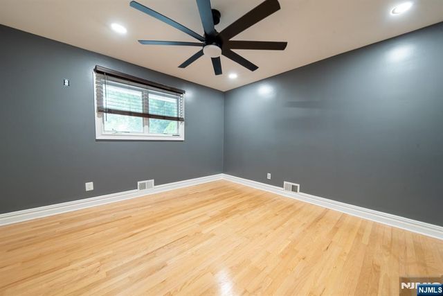 254 Lexington Avenue 1, Dumont, NJ 07628