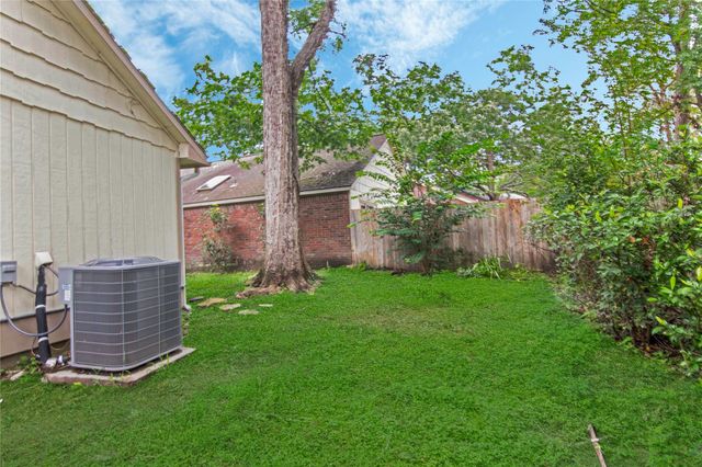 3435 Beech Point Drive, Kingwood, TX 77345