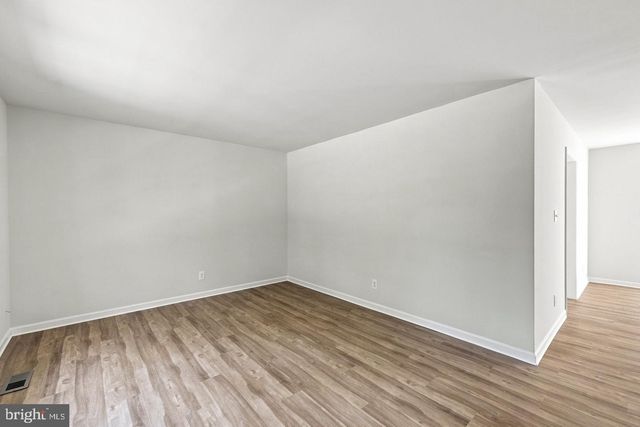 6536 GROGAN LN, King George, VA 22485