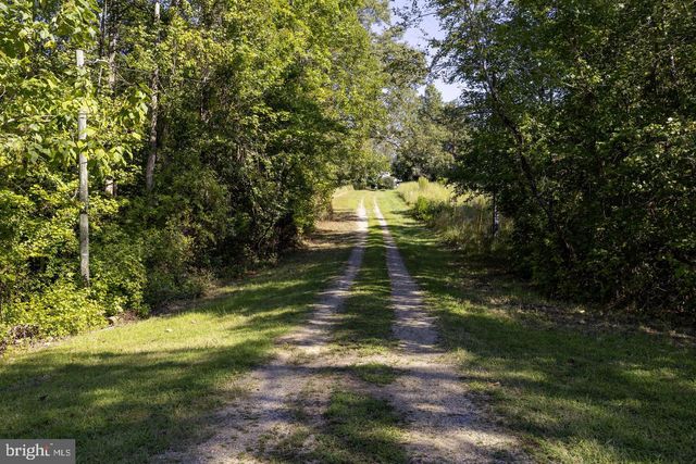 6536 GROGAN LN, King George, VA 22485