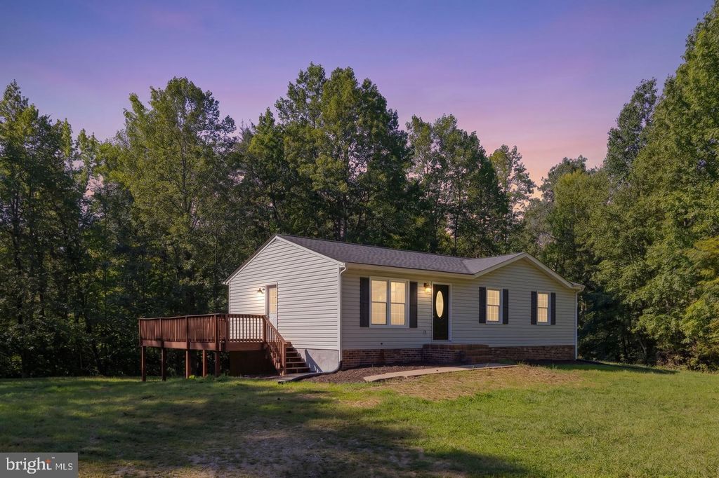 6536 GROGAN LN, King George, VA 22485