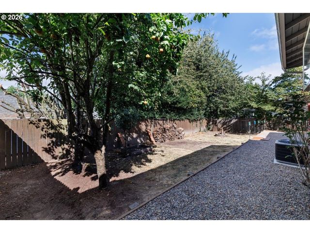 4617 Sw POMONA St, Portland, OR 97219