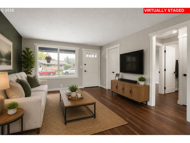 12126 Se REDWOOD Ave, Milwaukie, OR 97222