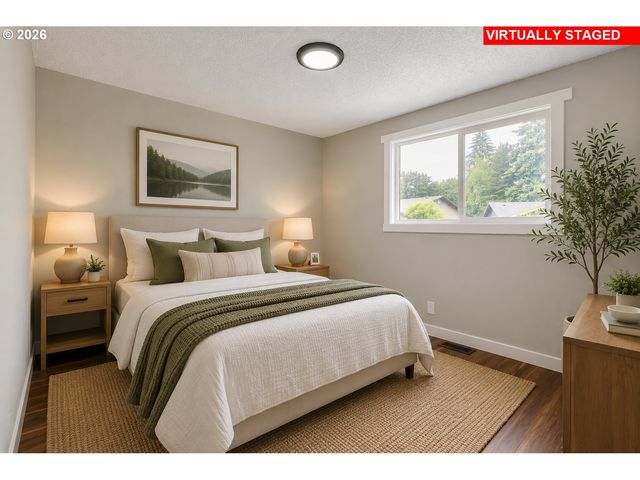 12126 Se REDWOOD Ave, Milwaukie, OR 97222
