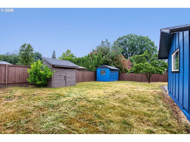 12126 Se REDWOOD Ave, Milwaukie, OR 97222