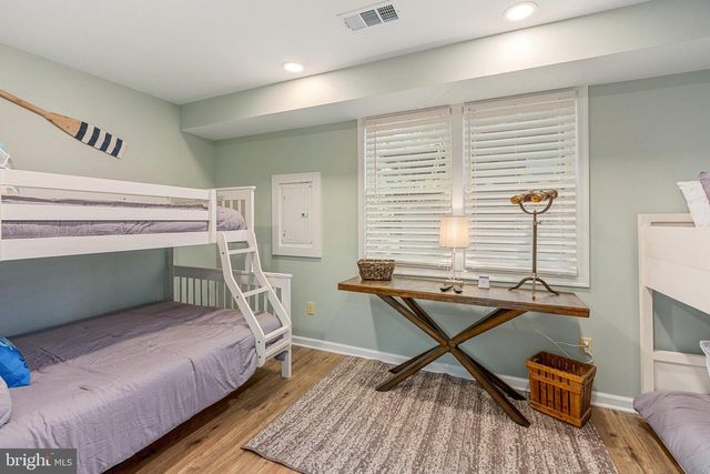 36 S LAKE DR, Lake Harmony, PA 18624