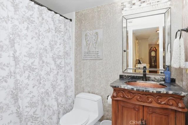 1210 Versailles, Riverside, CA 92506