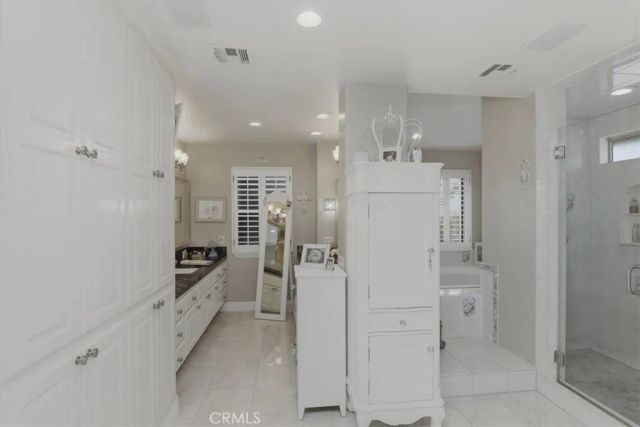 1210 Versailles, Riverside, CA 92506