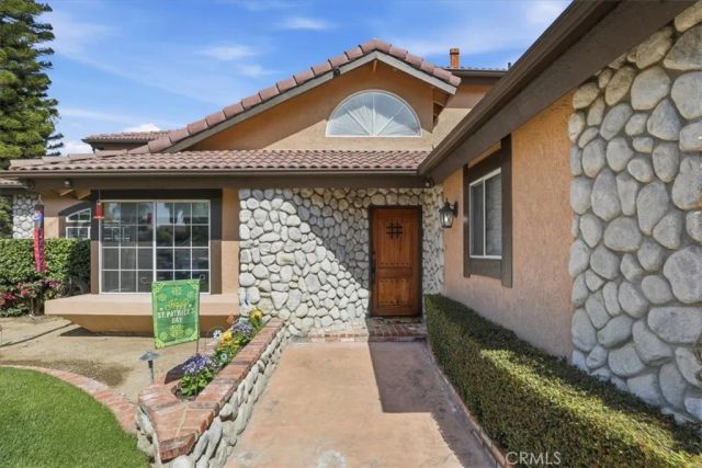 1210 Versailles, Riverside, CA 92506