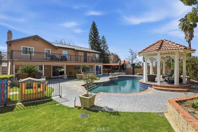 1210 Versailles, Riverside, CA 92506