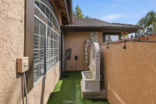 1210 Versailles, Riverside, CA 92506