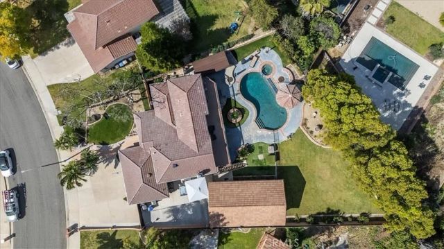1210 Versailles, Riverside, CA 92506