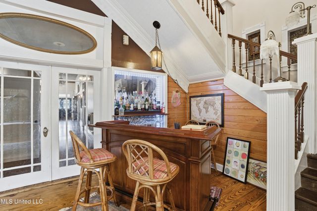 303 Walnut Street, Hattiesburg, MS 39401