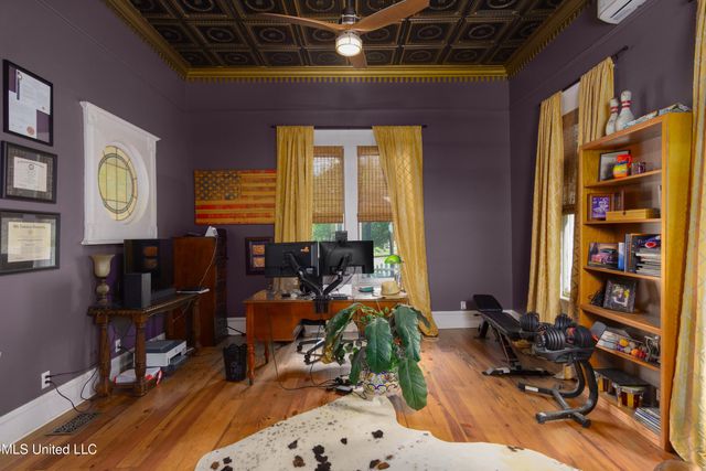 303 Walnut Street, Hattiesburg, MS 39401