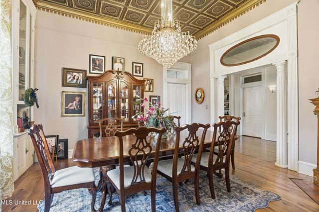 303 Walnut Street, Hattiesburg, MS 39401