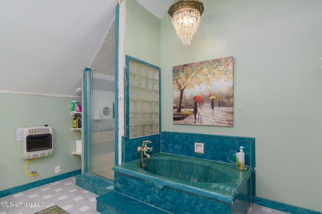 303 Walnut Street, Hattiesburg, MS 39401