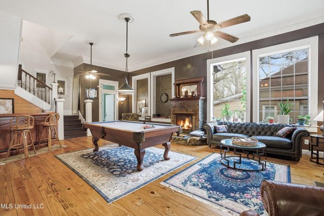 303 Walnut Street, Hattiesburg, MS 39401