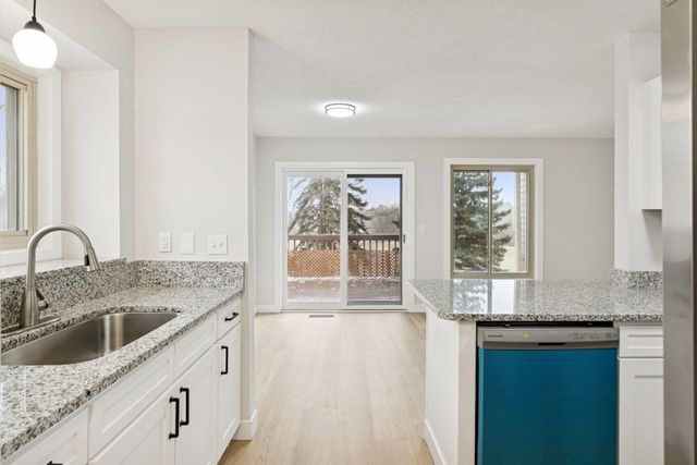 16193 Jamaica Avenue, Lakeville, MN 55044