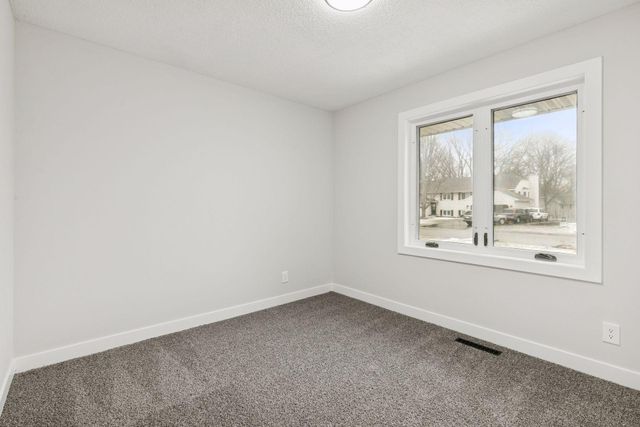 16193 Jamaica Avenue, Lakeville, MN 55044