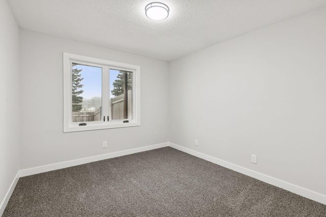 16193 Jamaica Avenue, Lakeville, MN 55044