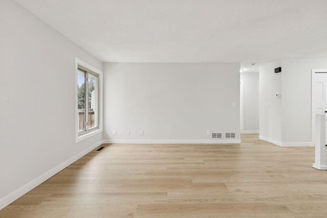 16193 Jamaica Avenue, Lakeville, MN 55044