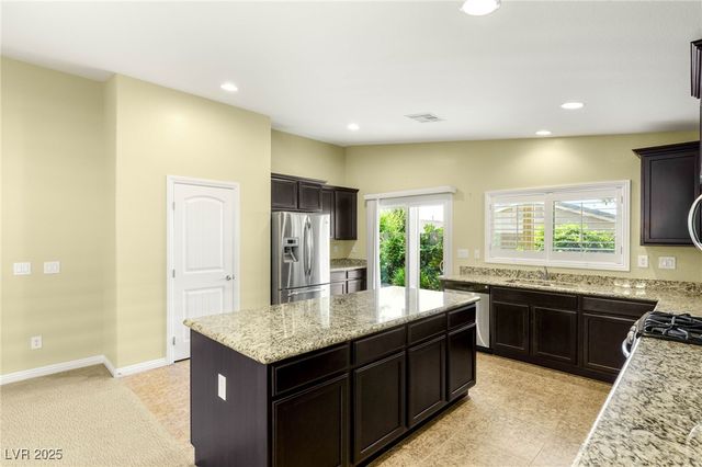 7869 Barntucket Avenue, Las Vegas, NV 89147