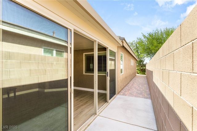 7869 Barntucket Avenue, Las Vegas, NV 89147