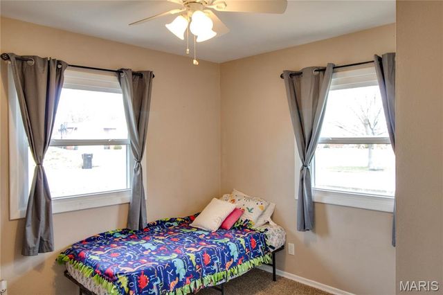 5230 Wick Way Drive, Alton, IL 62002