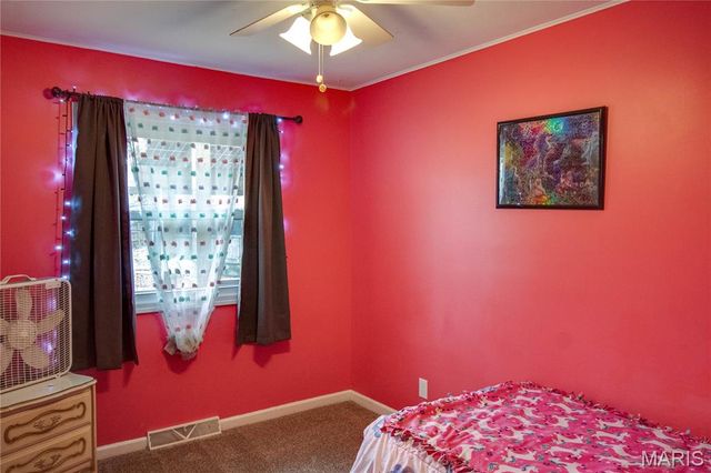 5230 Wick Way Drive, Alton, IL 62002