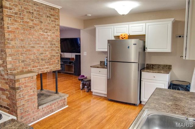 5230 Wick Way Drive, Alton, IL 62002