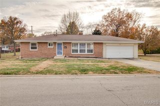 5230 Wick Way Drive, Alton, IL 62002