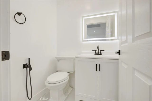 9055 Forbes Avenue, Northridge, CA 91343