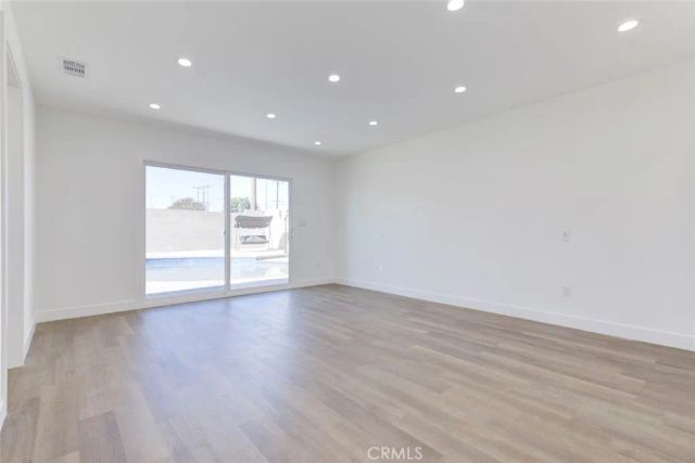 9055 Forbes Avenue, Northridge, CA 91343