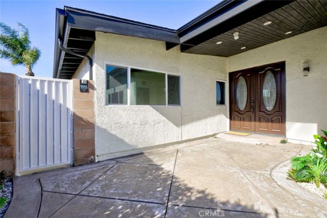 9055 Forbes Avenue, Northridge, CA 91343