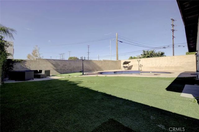 9055 Forbes Avenue, Northridge, CA 91343