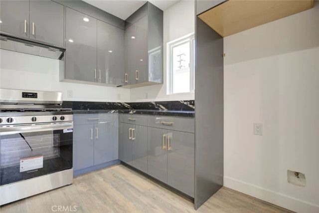 9055 Forbes Avenue, Northridge, CA 91343