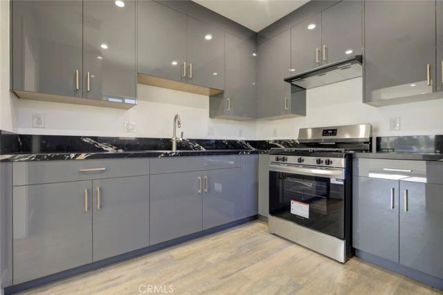 9055 Forbes Avenue, Northridge, CA 91343