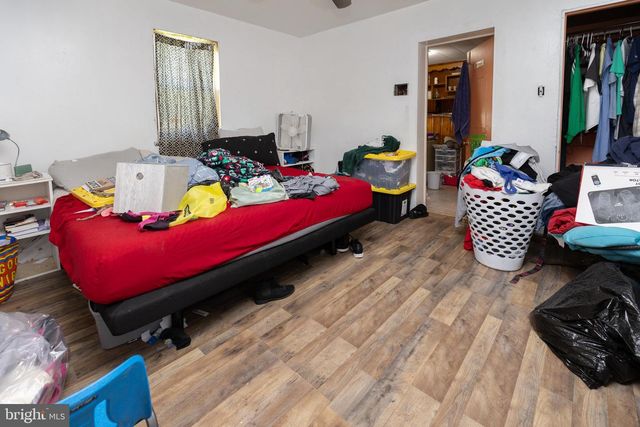 357 NASSAU AVE, Paulsboro, NJ 08066