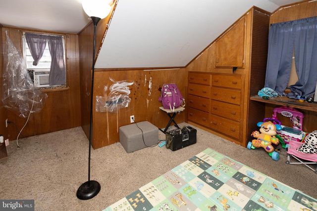 357 NASSAU AVE, Paulsboro, NJ 08066