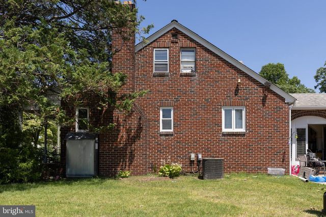 357 NASSAU AVE, Paulsboro, NJ 08066