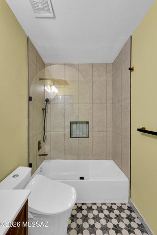 3994 W Rocky Spring Drive, Tucson, AZ 85745