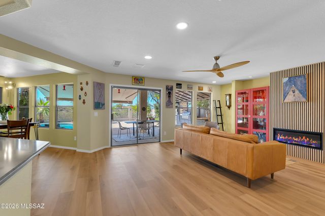 3994 W Rocky Spring Drive, Tucson, AZ 85745