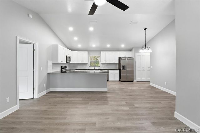 8341 N Pine Needle Terrace, Crystal River, FL 34428