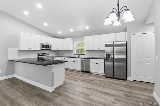 8341 N Pine Needle Terrace, Crystal River, FL 34428