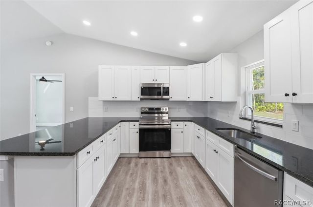 8341 N Pine Needle Terrace, Crystal River, FL 34428