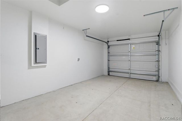 8341 N Pine Needle Terrace, Crystal River, FL 34428