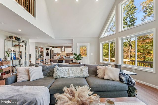 490 BLACK TWIG RD, Linden, VA 22642